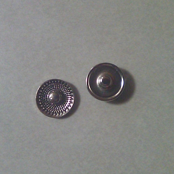 NWOT/SNAP BRACELET W/H 2 SNAPS - Picture 12 of 12